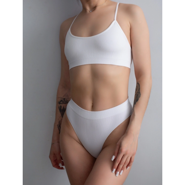 Бесшовный топ на тонких бретелях GIULIA CAMI TOP RIB