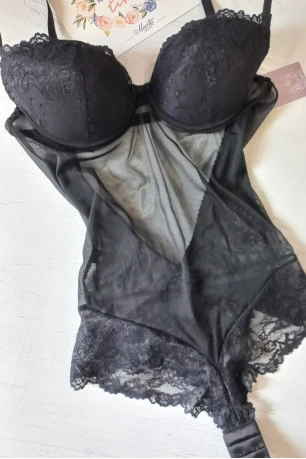 Боді з мереживними чашечками на тонкому поролоні Marta Lingerie 32 