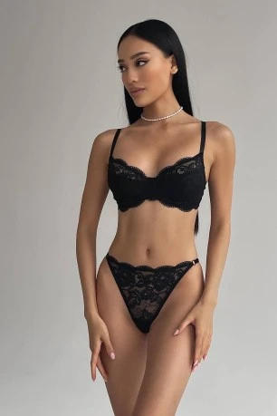 Кружевной комплект Moretta со стрингами Zhu Zha 411